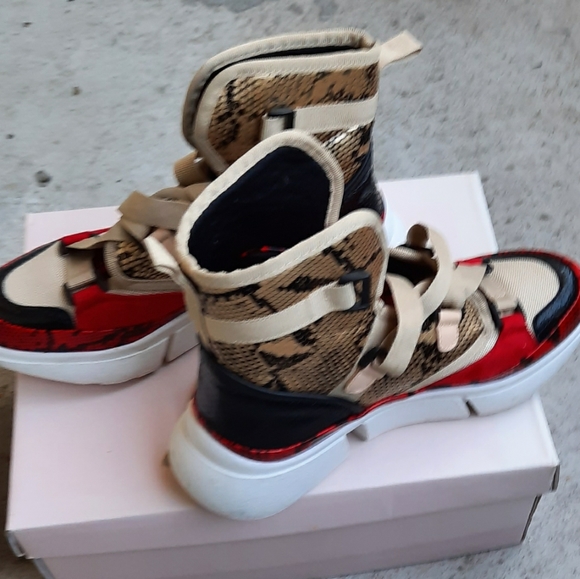 Multicolor Fashion Sneakers - size 7 - Picture 3 of 5